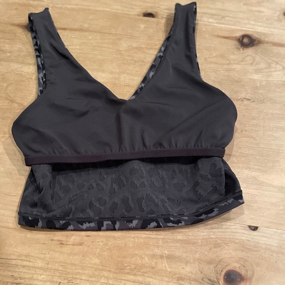 Offline by Aerie Leopard Sports Bra Medium Support SP Child Athletic Sports - Picture 7 of 7